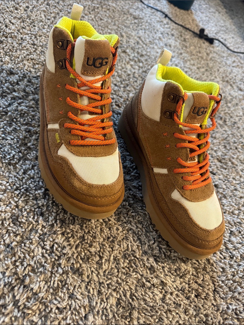 UGG Woman’s size 5 Brown Suede & Cream High-Top Sneakers Boot with Orange Laces